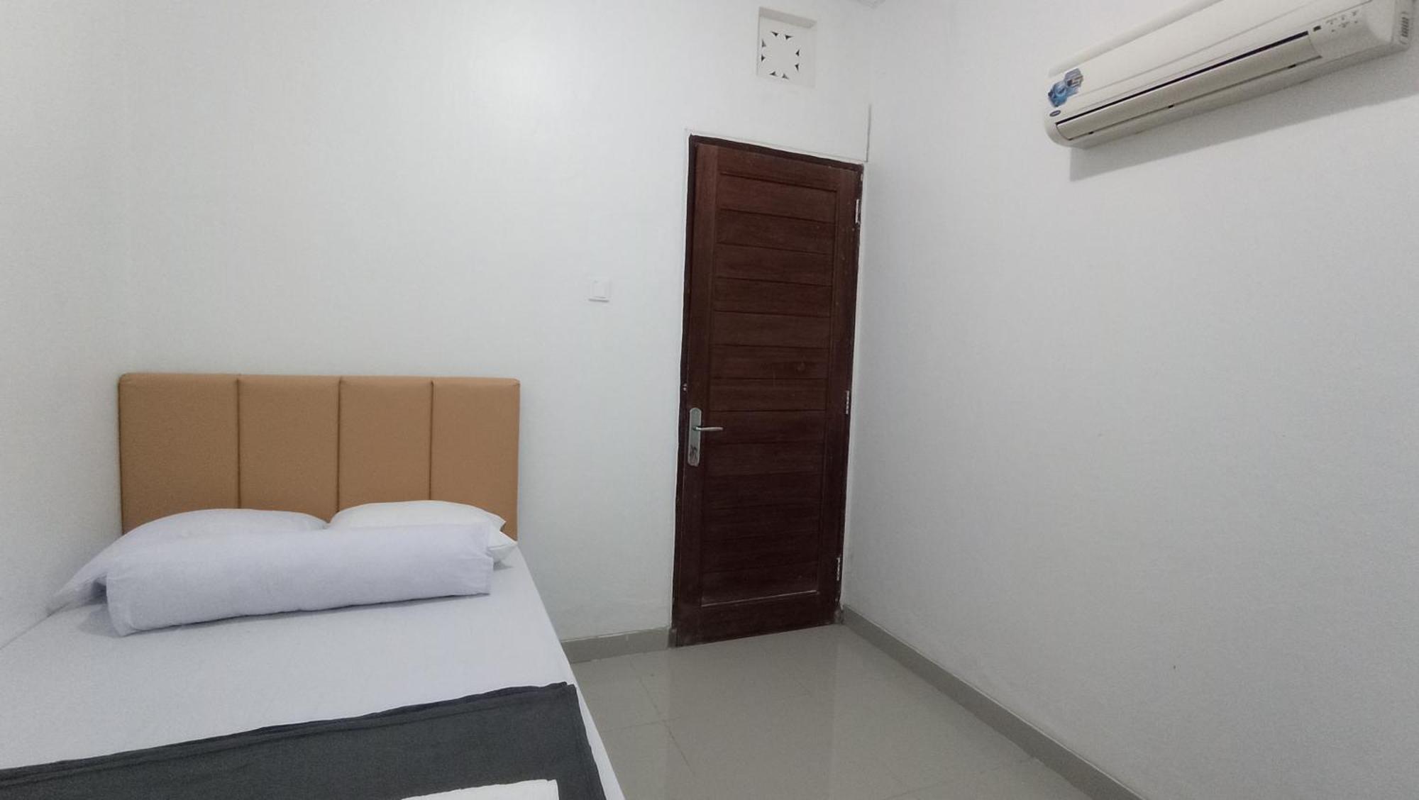 Neny'S Homestay Saba ภายนอก รูปภาพ